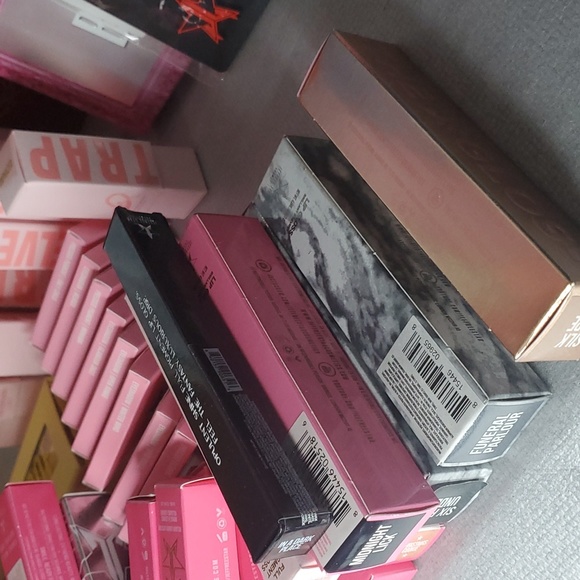 Jeffree Star star mystery box 5 set bundle - Picture 3 of 7
